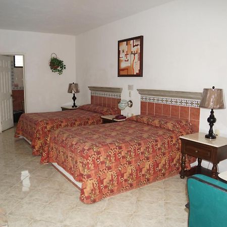 Hotel Doralba Inn Merida Bagian luar foto