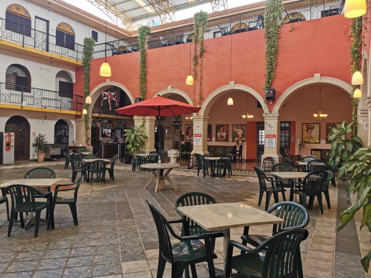 Hotel Doralba Inn Merida Bagian luar foto
