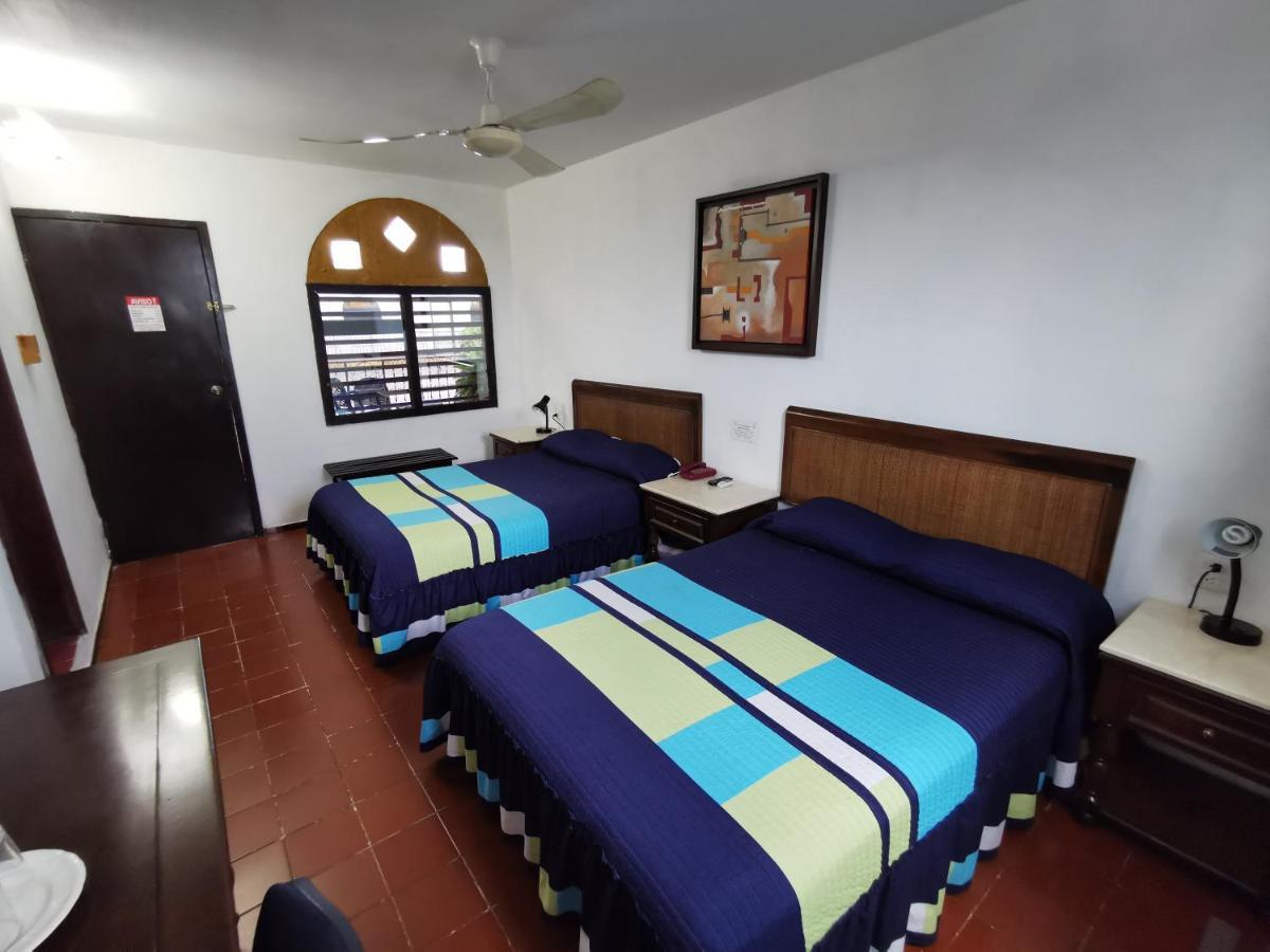 Hotel Doralba Inn Merida Bagian luar foto