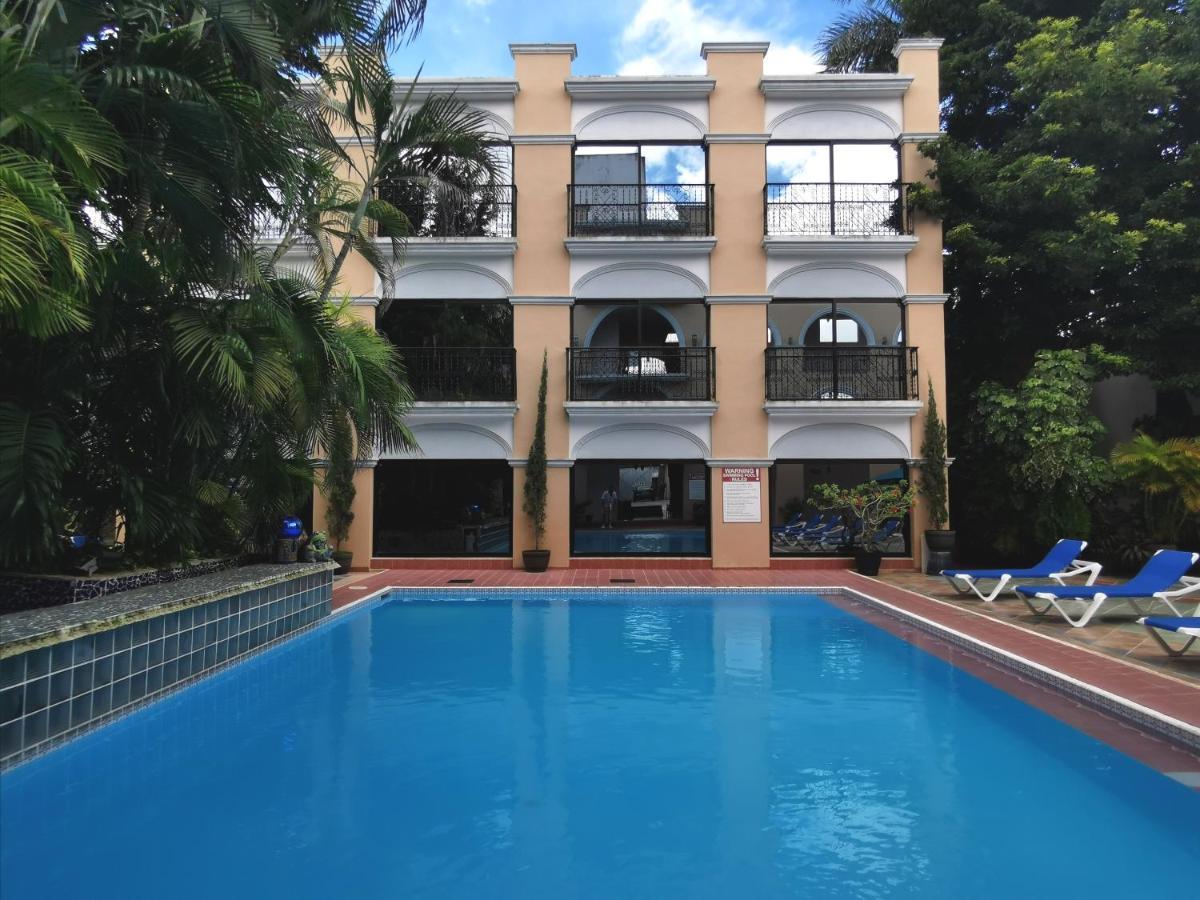Hotel Doralba Inn Merida Bagian luar foto