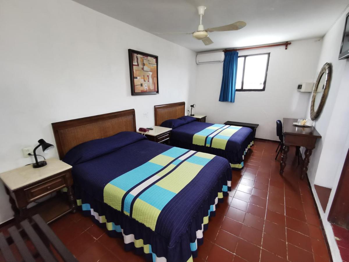 Hotel Doralba Inn Merida Bagian luar foto