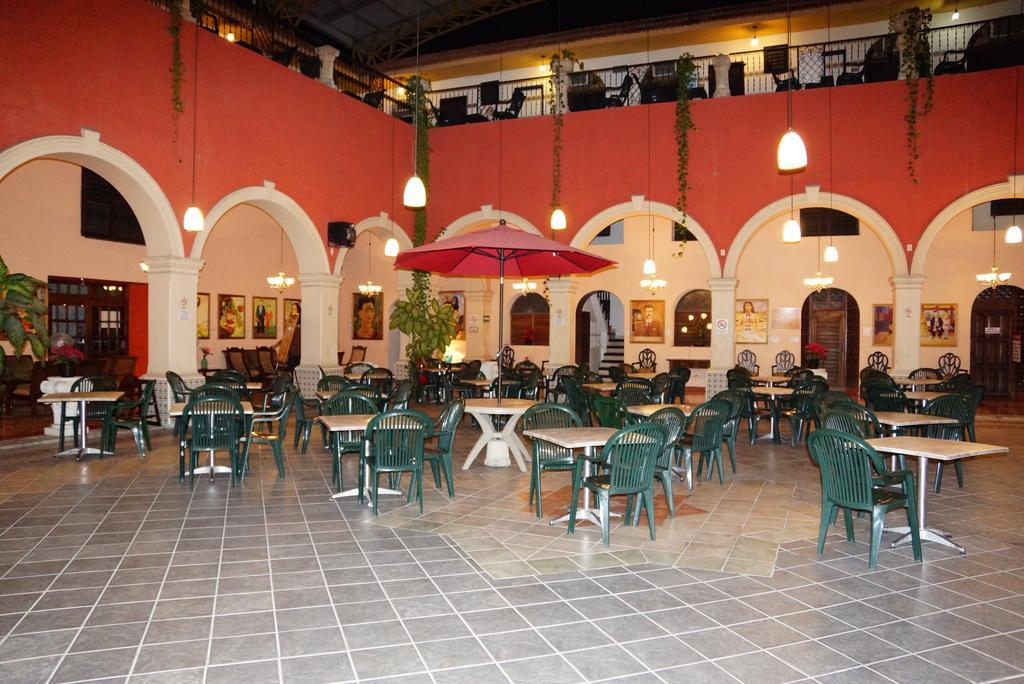 Hotel Doralba Inn Merida Bagian luar foto