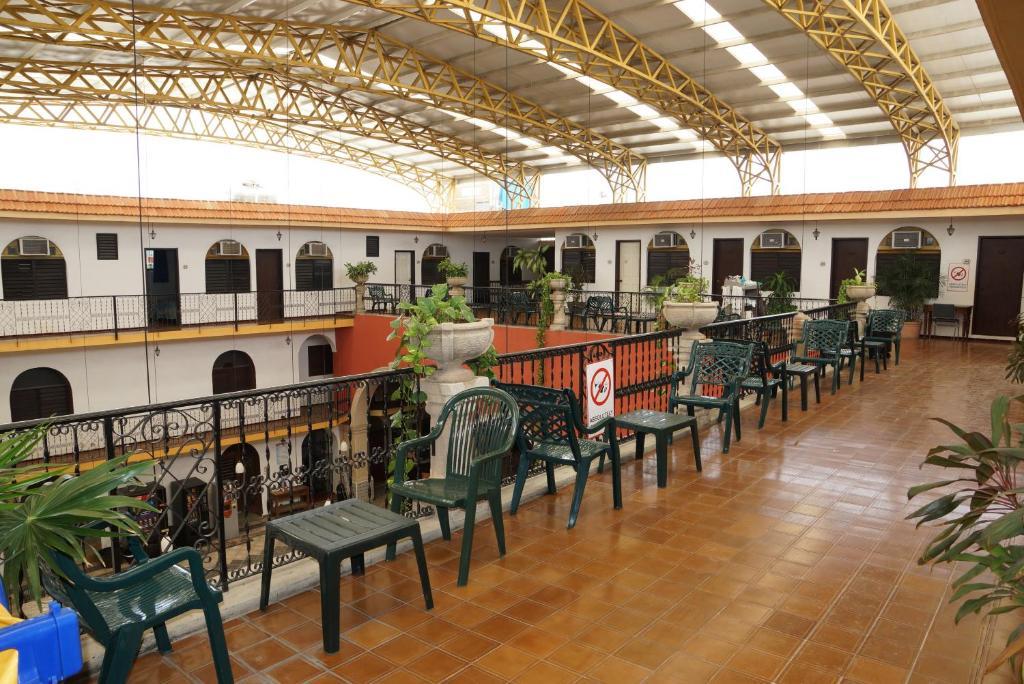 Hotel Doralba Inn Merida Bagian luar foto