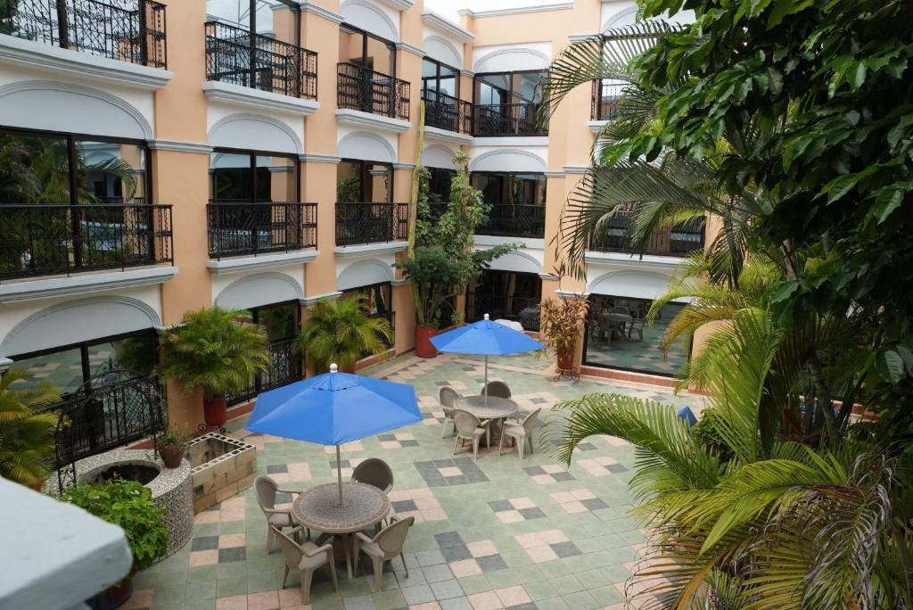 Hotel Doralba Inn Merida Bagian luar foto